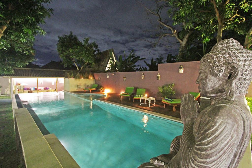 Guesthouse Mooz Canggu Quarto foto